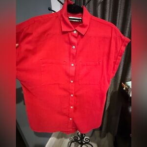 Women’s vineyard vines Red Button-Up Shirt size small